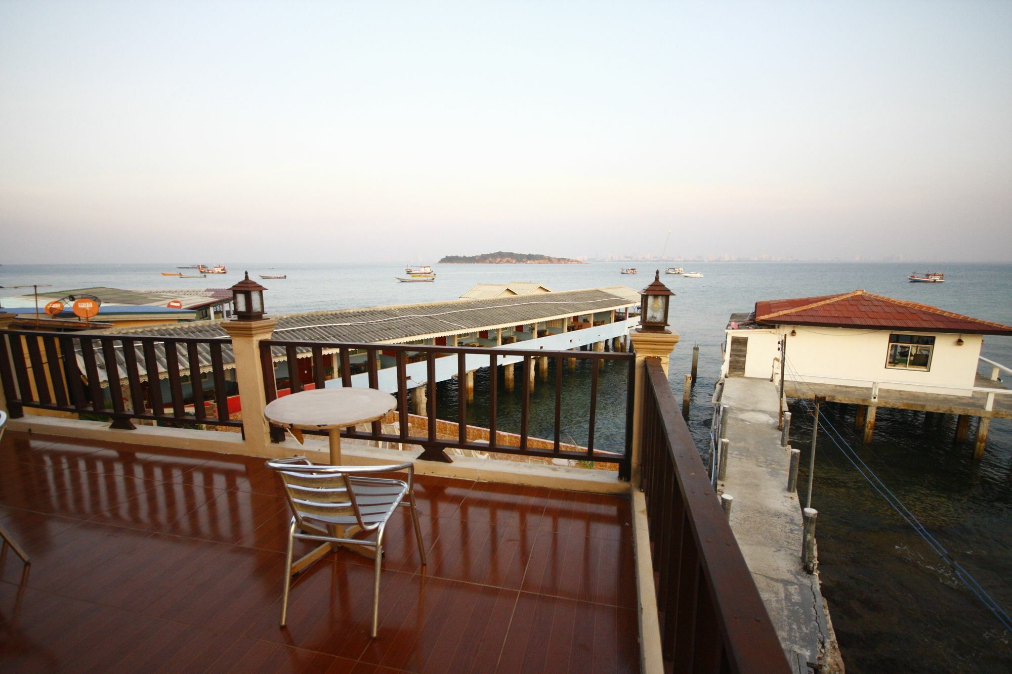 Koh Larn Sea Side Resort Exterior foto